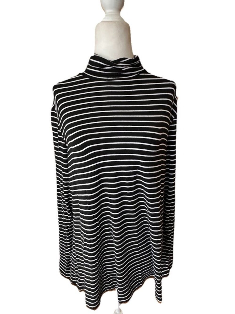 Adrienne Vittadini Classic Black White Stripe Turtleneck Large Rayon